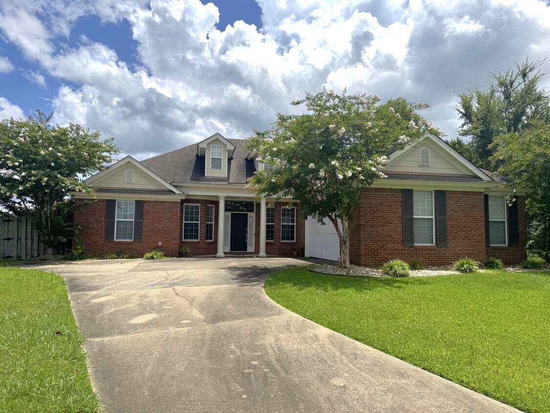 Foto principal - 9425 Chadesberry Ct