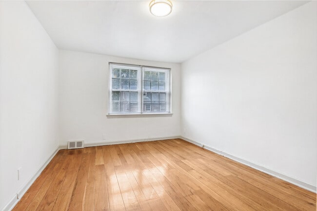 Foto del edificio - Carlton Park Apartments