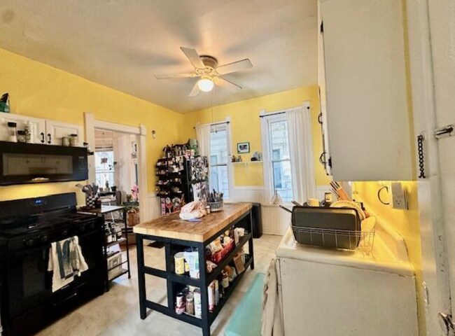 Foto del edificio - 3061 N Pierce St