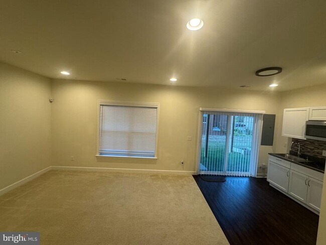 Foto del edificio - 42628 Oak Pk Sq