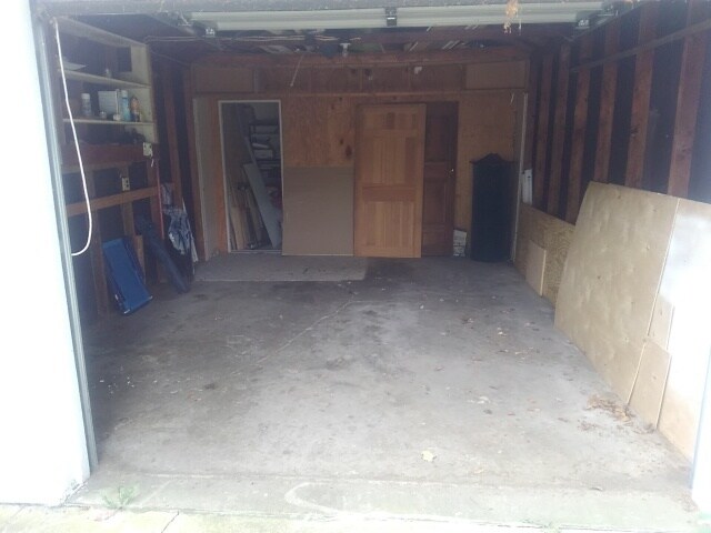 Garage - 1528 Linden St