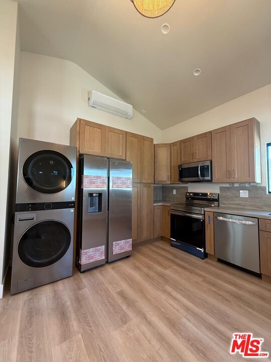 Foto del edificio - 7849 Brighton Ave