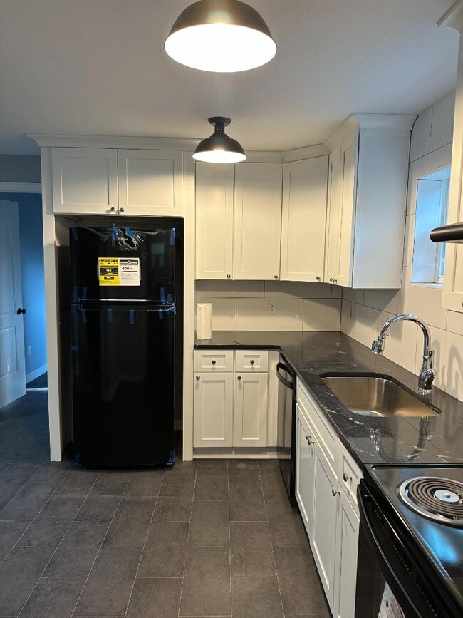 Photo - 105 N Davis St Apartment