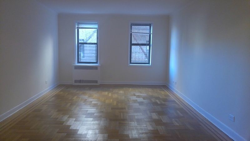 Foto principal - 43-23 42nd St
