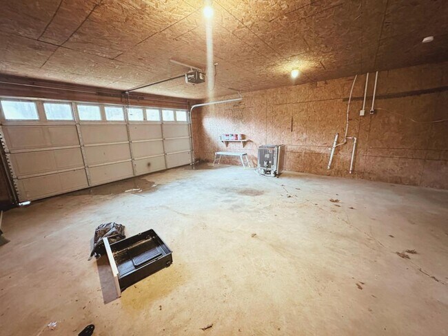 Building Photo - 29223 AR-84