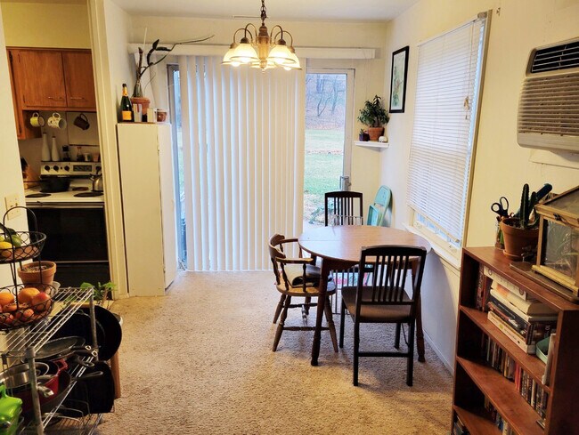 Foto del edificio - 602 Manor Dr