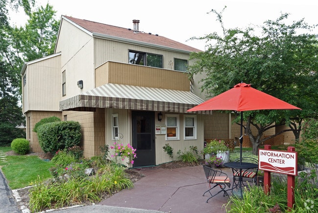 Building Photo - Sunset Ridge Apartments