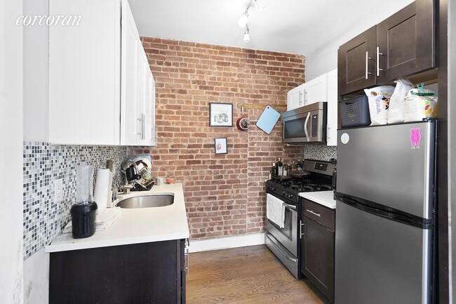 Building Photo - 65 S 8th St