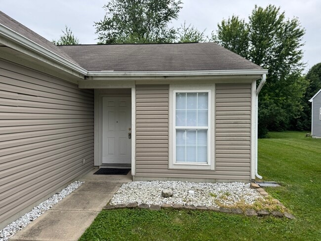 Foto del edificio - 829 Jack Pine Dr