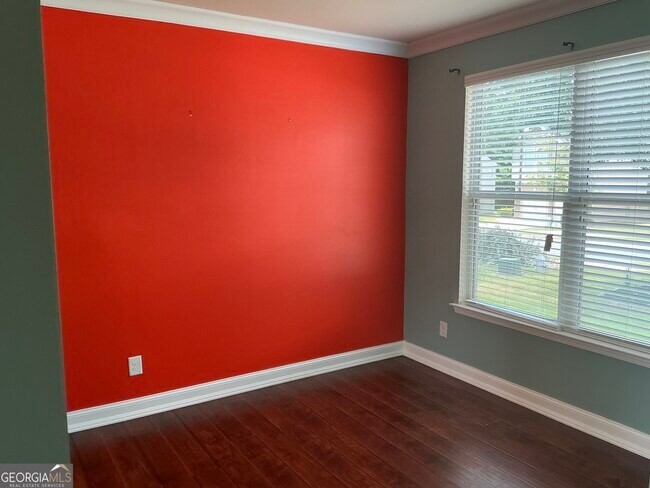 Foto del edificio - 1205 Pebble Rock Rd