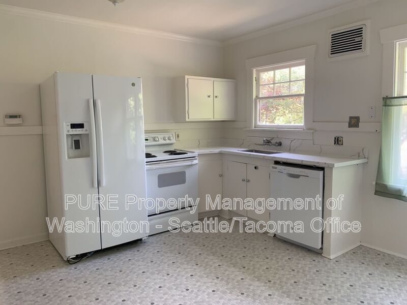 Primary Photo - 2207 N 39th St