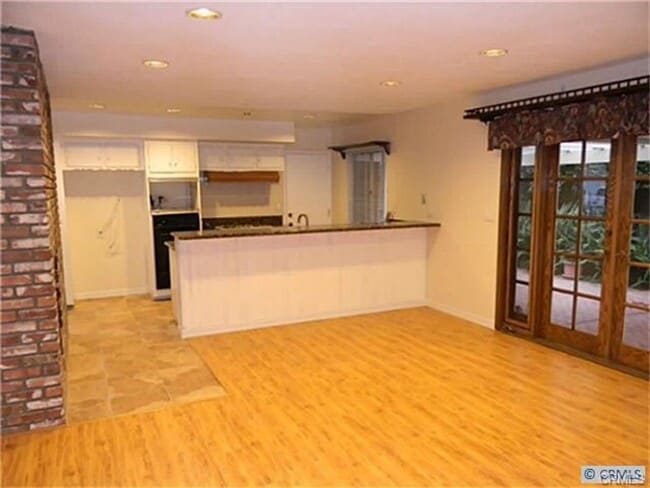 Foto del edificio - 405 N California St