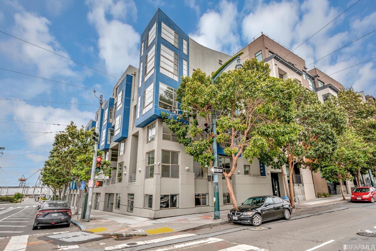 Foto principal - 700 Illinois St