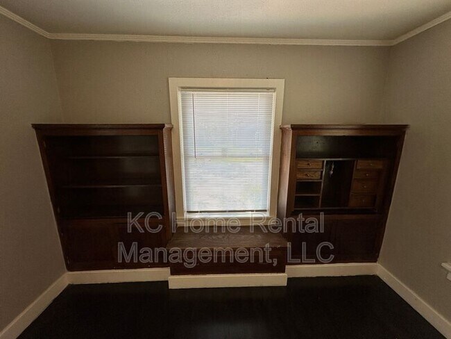 Foto del edificio - 3708 E 72nd St