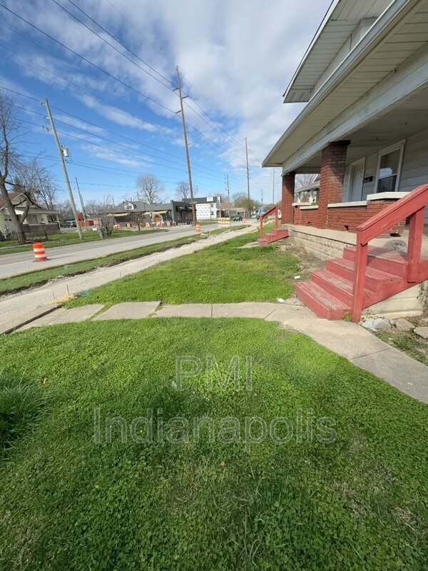 Building Photo - 2036 Southeastern Ave