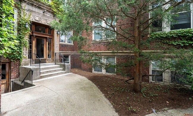 Building Photo - 97 Chester St