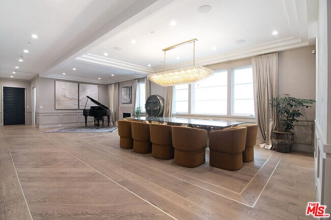 Foto del edificio - 418 N Poinsettia Pl