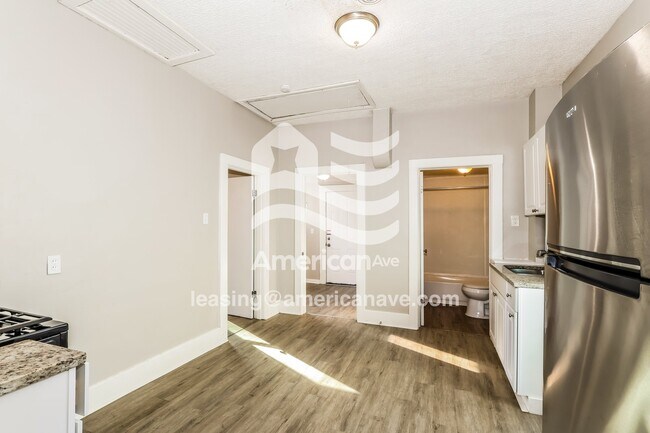 Foto del edificio - 624 Dresden Ave