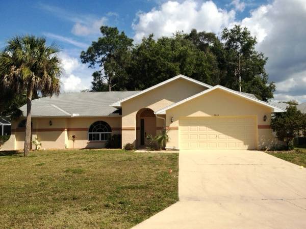 Primary Photo - 9863 Country Oaks Dr