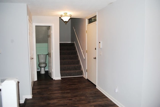 Building Photo - 2301 Wood Hill Pl