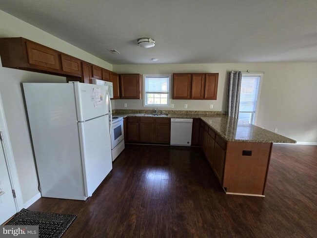 Building Photo - 1761 Birch Dr