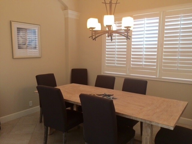 Foto del edificio - SUMMER/ FALL FURNISHED  3/2 IMMACULATE POOL HOME - ROSEDALE COMMUNITY
