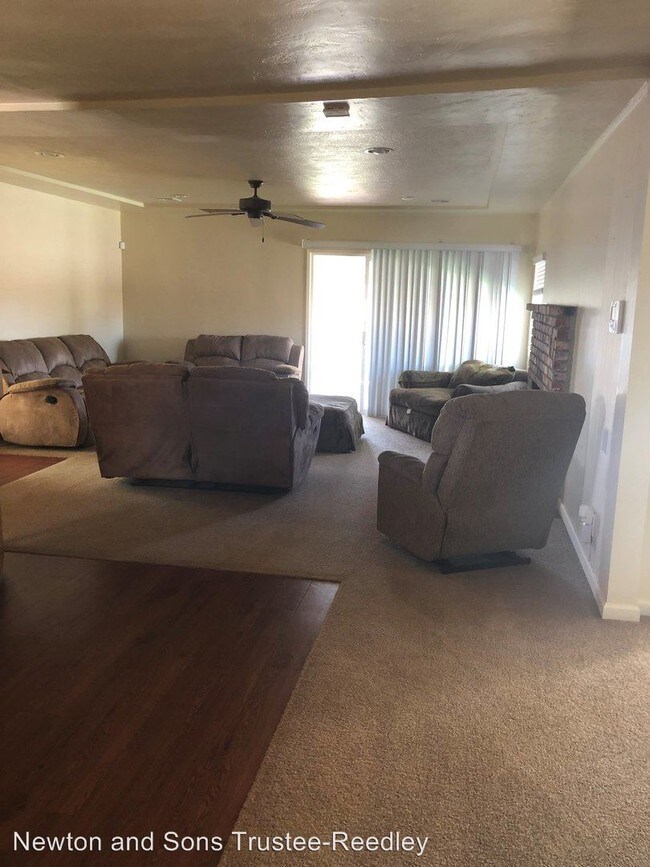 Foto del edificio - 22479 E Kings Canyon Rd