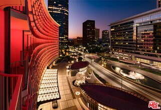 Building Photo - 2025 Ave of the Stars