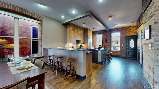 Building Photo - 7407 Grandview Ave