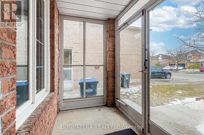 Building Photo - 5359 Bullrush Dr