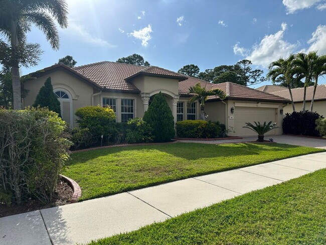 Foto del edificio - 860 SW Grand Reserves Blvd