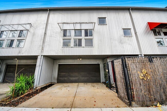 Building Photo - 1428 Bailey St