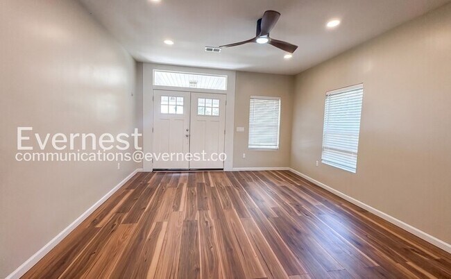 Foto del edificio - 1738 31st St SW