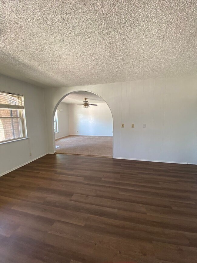 Foto del edificio - Eastside Single Family Home