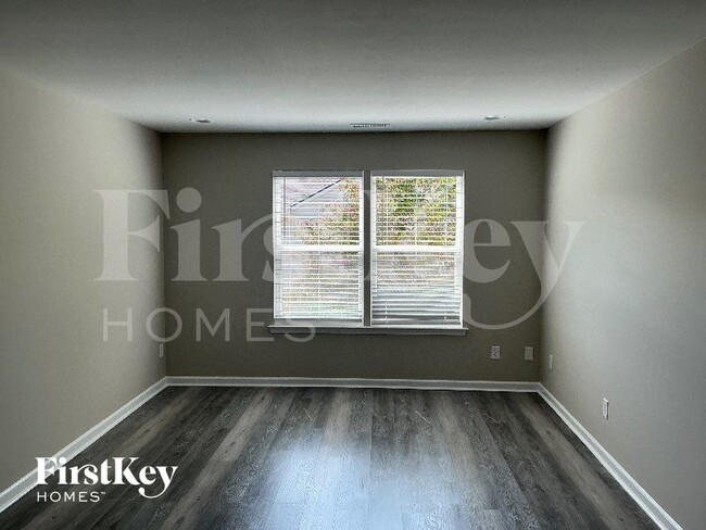 Foto del edificio - 1223 Arbor Greene Dr
