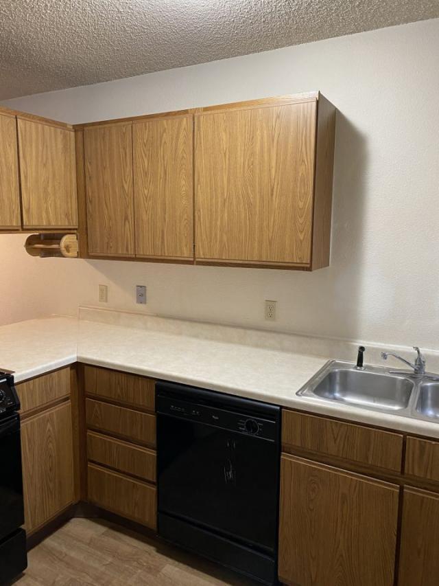 Building Photo - 2 bedroom in Billings MT 59101