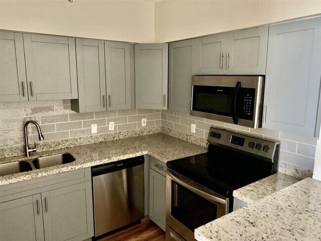 Foto del edificio - 5091 NW 7th St