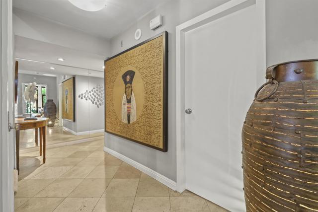 Building Photo - 500 W Harbor Dr