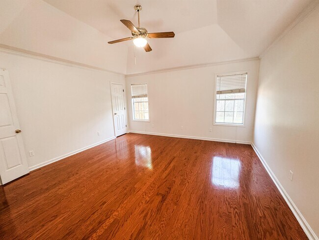 Foto del edificio - 6496 Birch Mill Rd