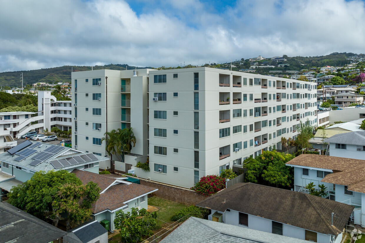 Primary Photo - 1555 Pohaku St