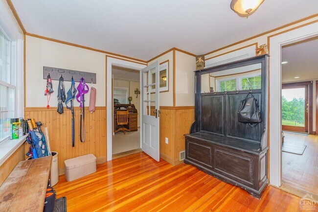 Foto del edificio - 1295 Goshen St