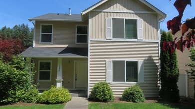 Building Photo - 1204 Burnside Pl