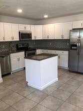 Building Photo - 1625 NW 9th Ave