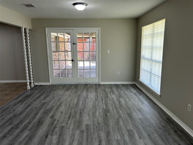 Foto del edificio - 2503 Austin Ave