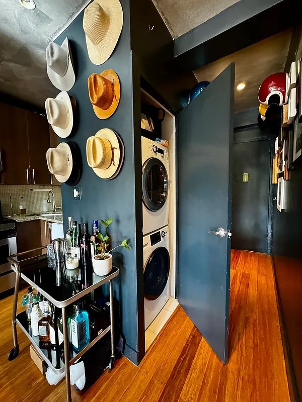 Building Photo - 135 Christopher St