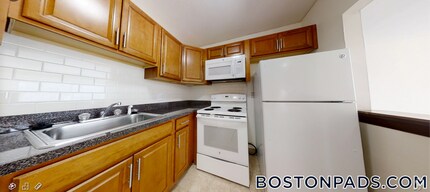 Building Photo - 384 Sunderland Rd