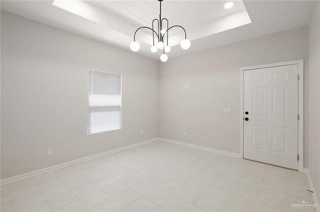 Building Photo - 4601 Larkspur Ave