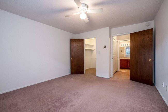 Interior Photo - Hartford Place