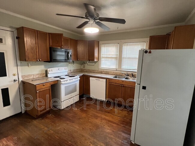 Foto del edificio - 1300 Aggie Rd