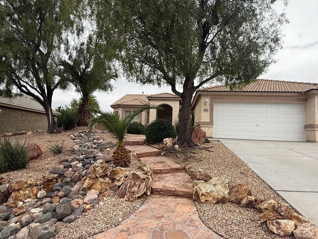 Building Photo - 2863 Ventana Dr